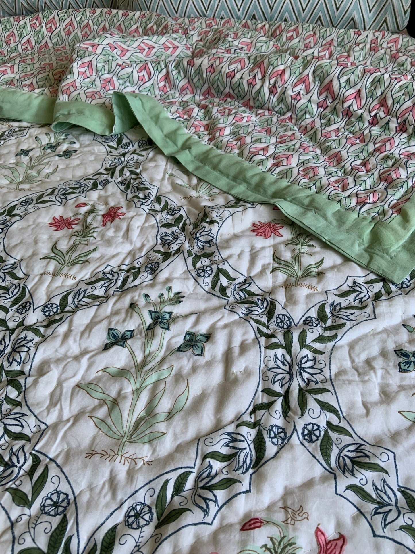 Ziva Jaal Reversible Block Printed Cotton Quilt - KING/ QUEEN - The Block Motif