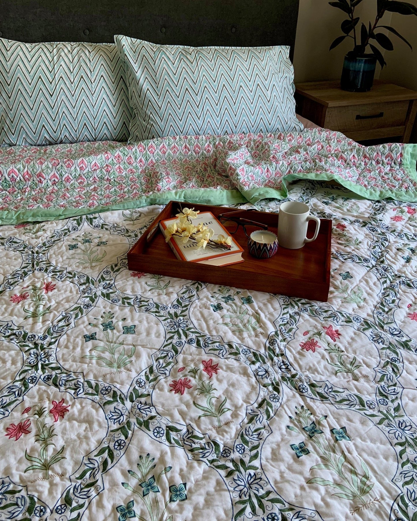 Ziva Jaal Reversible Block Printed Cotton Quilt - KING/ QUEEN - The Block Motif