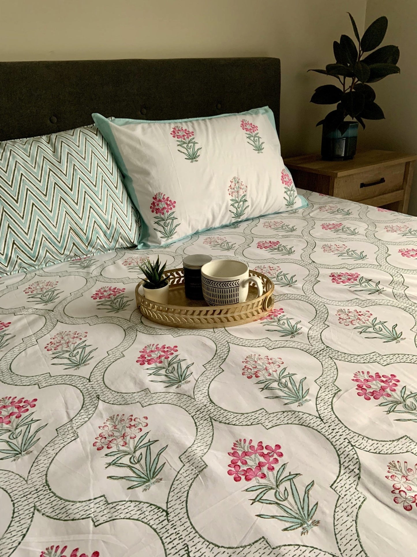 Aarna Jaal Block Printed Cotton Bed Sheet- KING