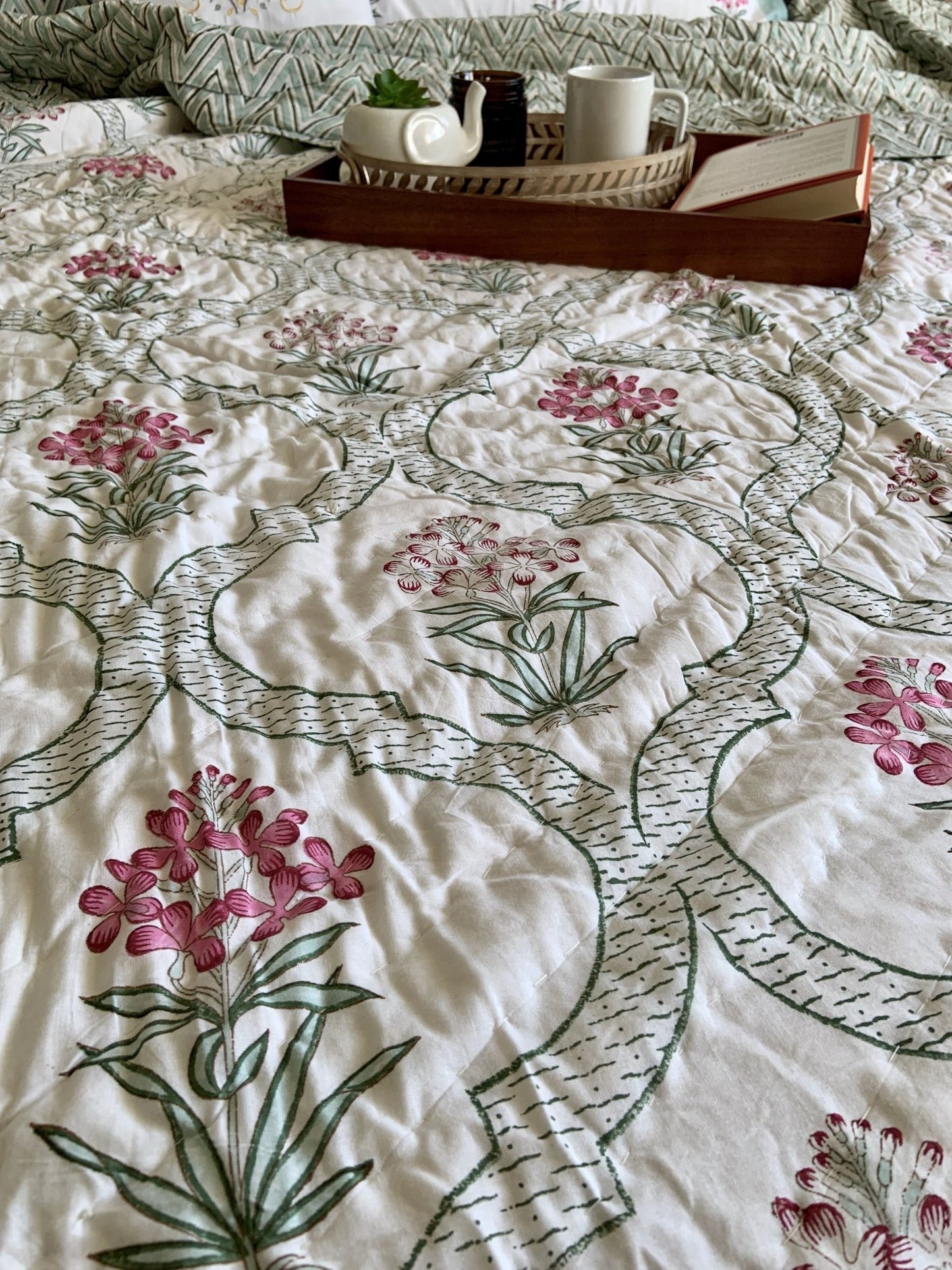 Aarna Jaal Reversible Block Printed Cotton Quilt - KING/ QUEEN