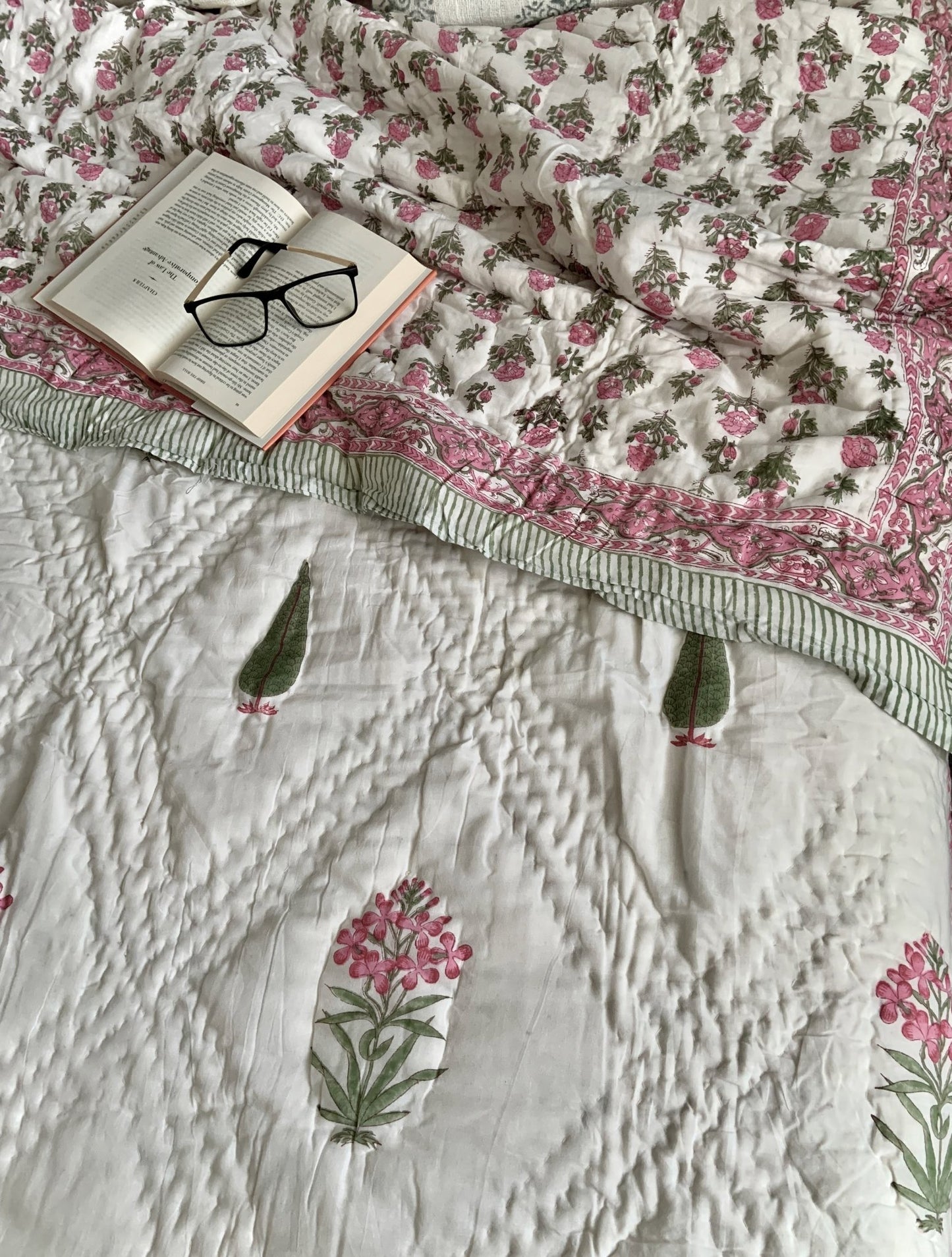 Breezy Bloom Reversible Block Printed Cotton Quilt- KING/ QUEEN