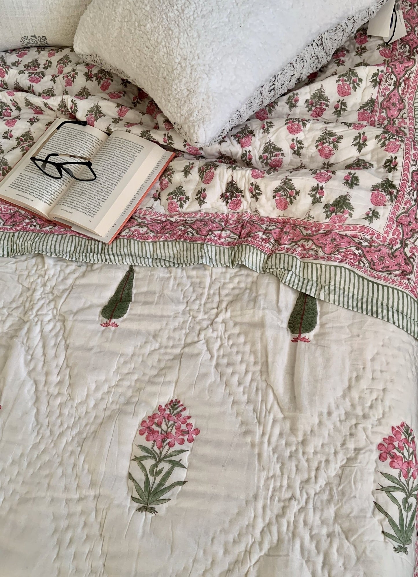 Breezy Bloom Reversible Block Printed Cotton Quilt- KING/ QUEEN