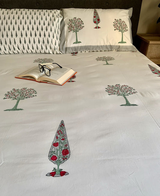 Triya Block Printed Cotton Bed Sheet- QUEEN