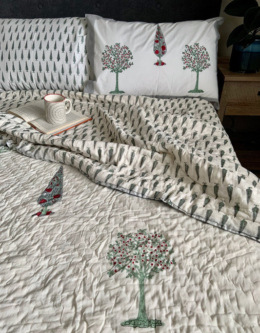 Triya Reversible Block Printed Cotton Quilt - KING/ QUEEN