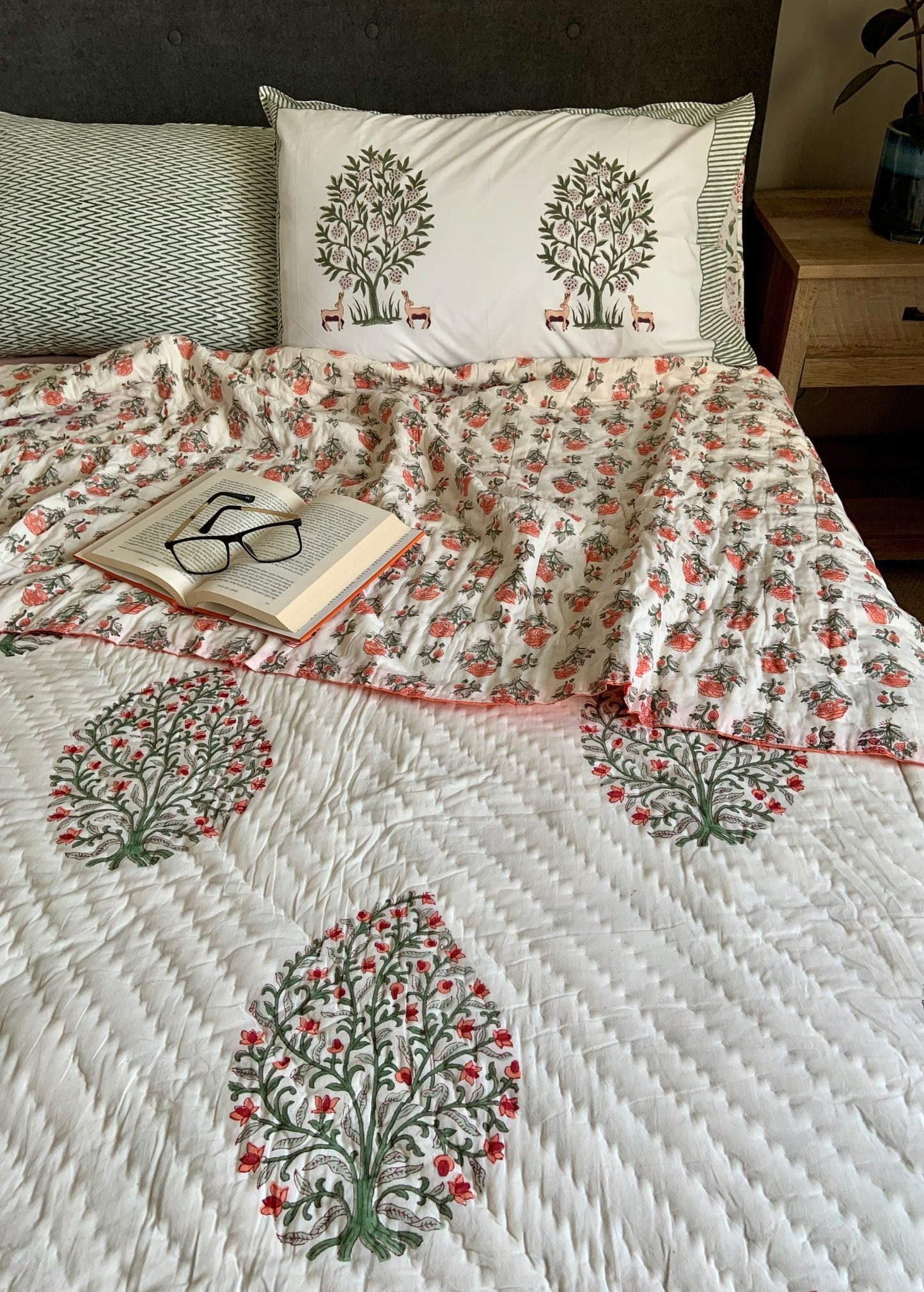 Yashica Reversible Block Printed Cotton Quilt - KING/ QUEEN
