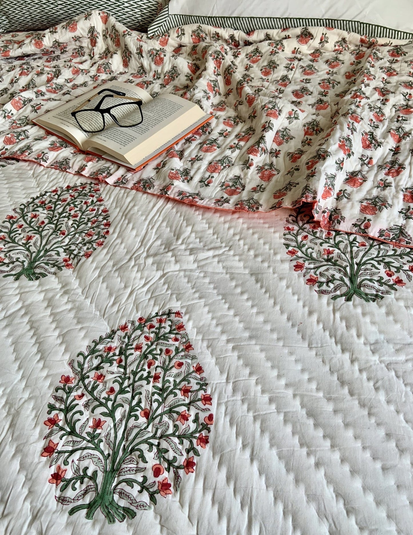 Yashica Reversible Block Printed Cotton Quilt - KING/ QUEEN